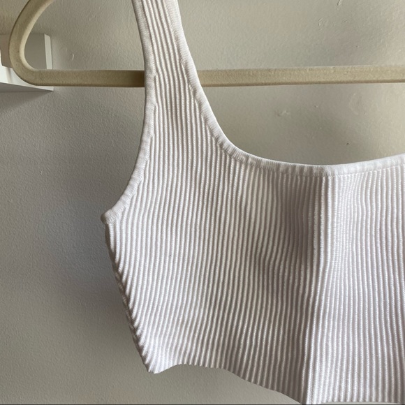 Aritzia babaton sculpt knit tank white xs - Picture 3 of 7